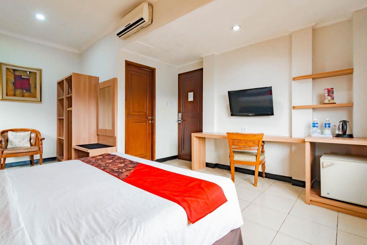 Cihampelas Hotel 2 Mitra Reddoorz Bandung Dış mekan fotoğraf