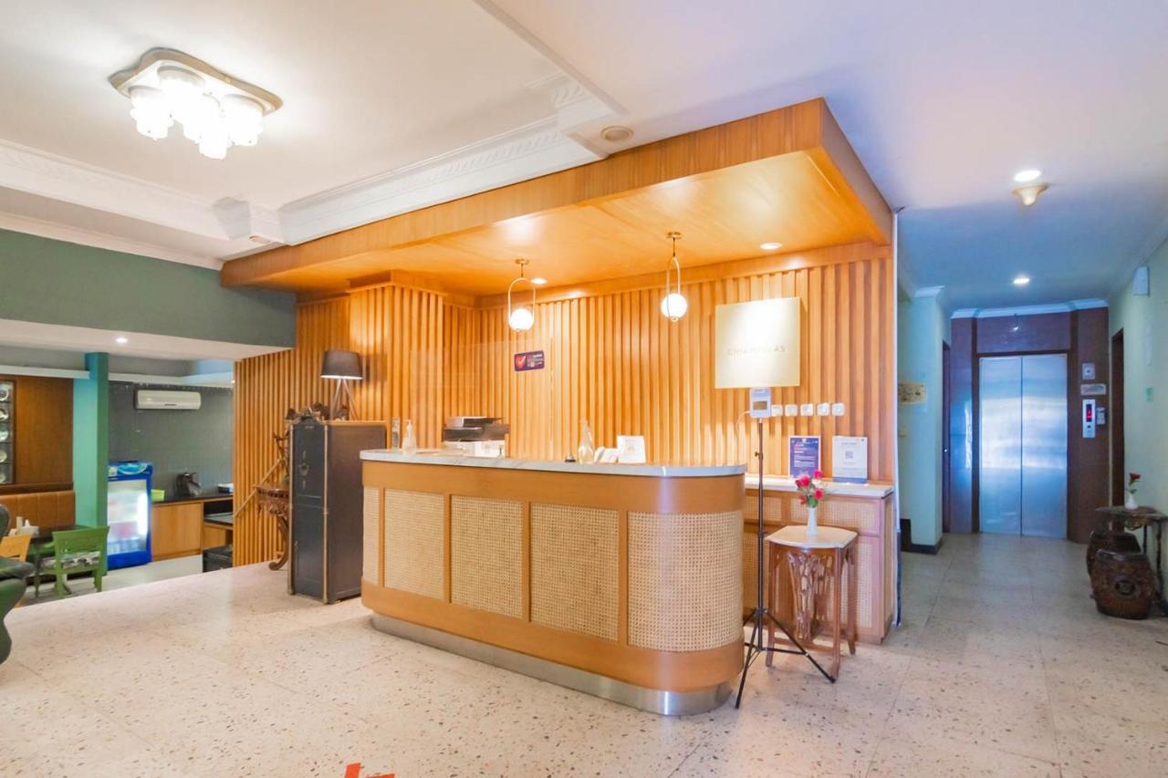 Cihampelas Hotel 2 Mitra Reddoorz Bandung Dış mekan fotoğraf