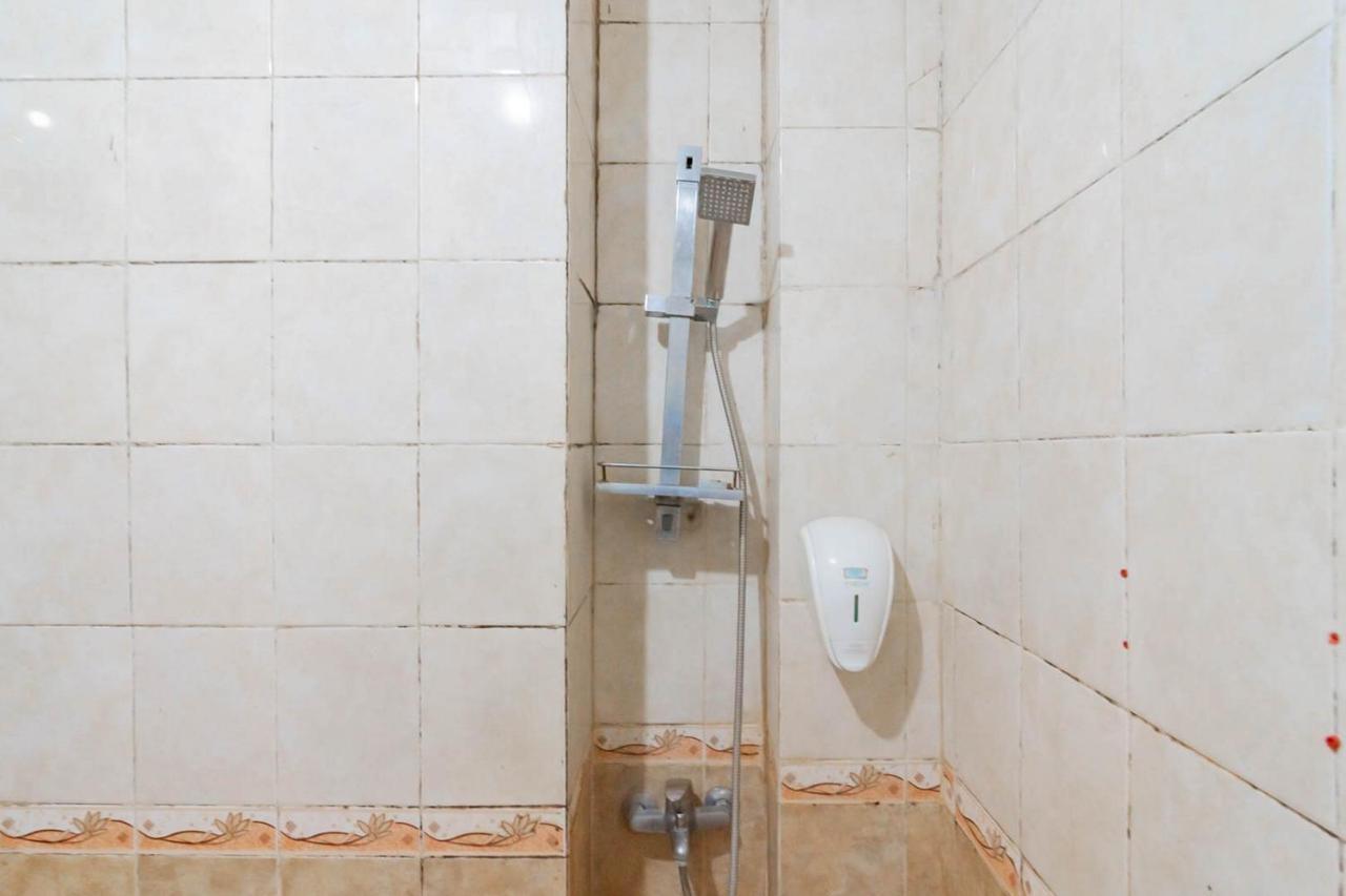 Cihampelas Hotel 2 Mitra Reddoorz Bandung Dış mekan fotoğraf
