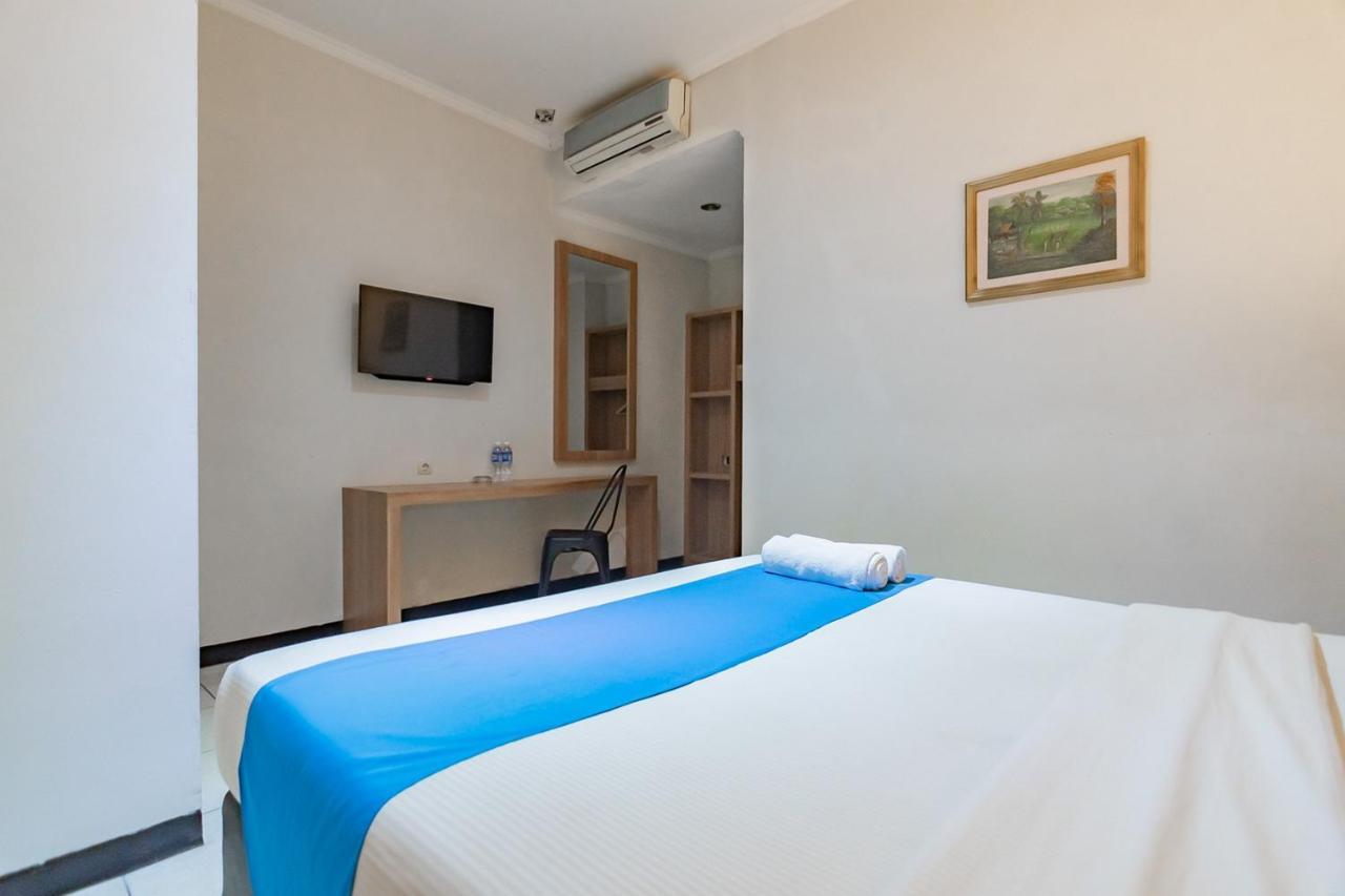 Cihampelas Hotel 2 Mitra Reddoorz Bandung Dış mekan fotoğraf