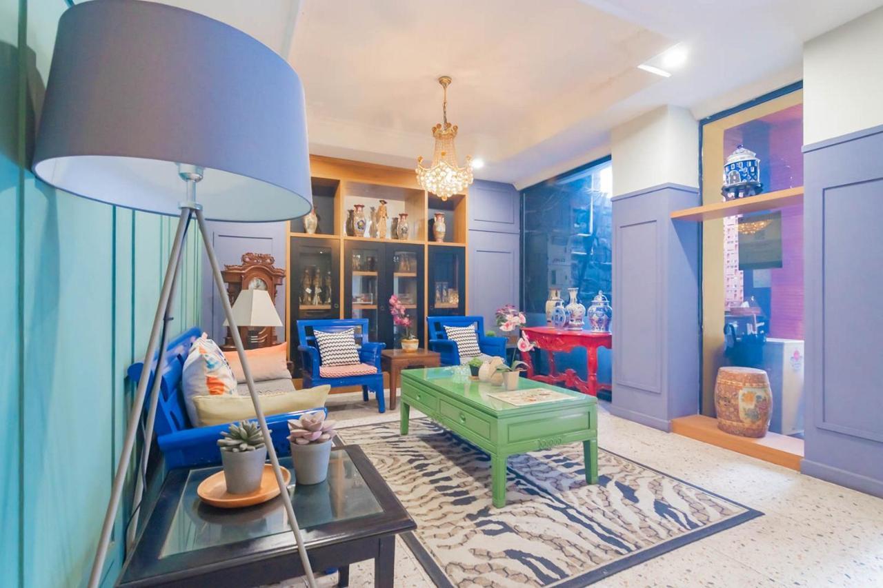 Cihampelas Hotel 2 Mitra Reddoorz Bandung Dış mekan fotoğraf