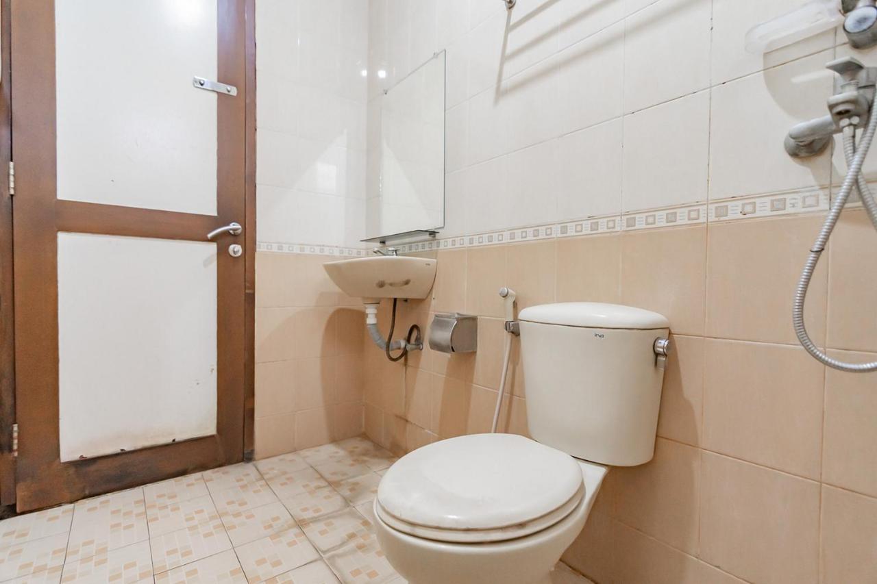 Cihampelas Hotel 2 Mitra Reddoorz Bandung Dış mekan fotoğraf